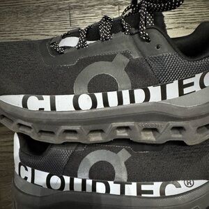 On Cloud Cloudmonster